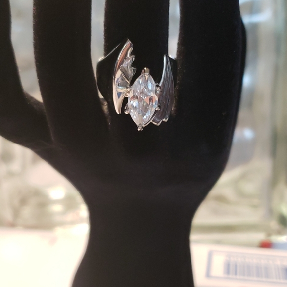 Fashion jewlery - Picture 1 of 8